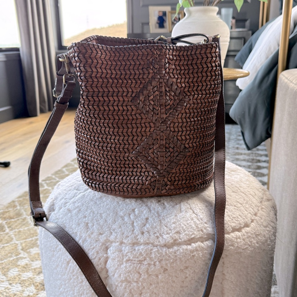 Beautiful Brown Woven Leather Bucket Bag